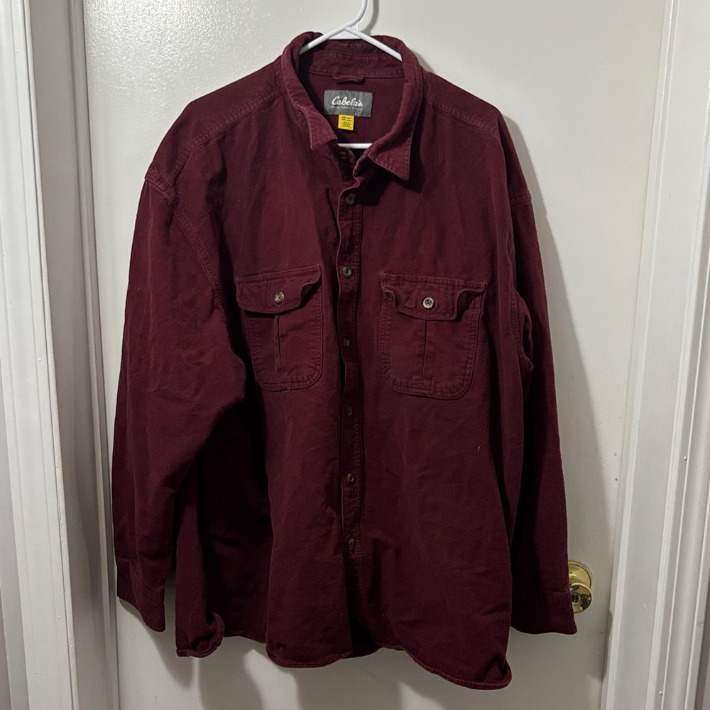 ❤️‍🔥Cabela's Burgundy Button-Up Shirt